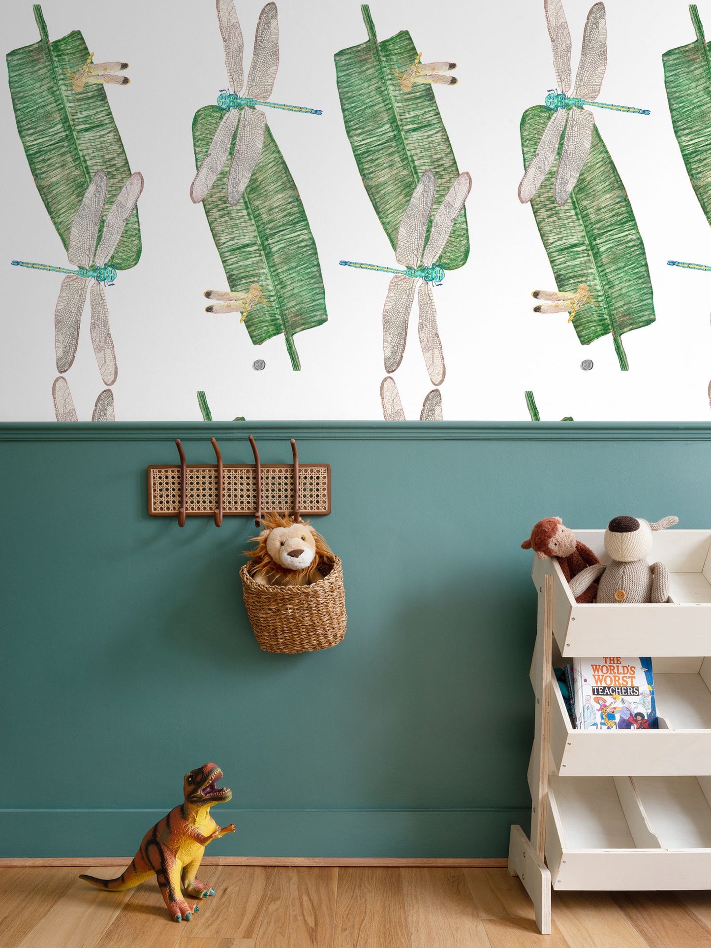 Dragonflies and Banana Leaves on Blanc Wallpaper