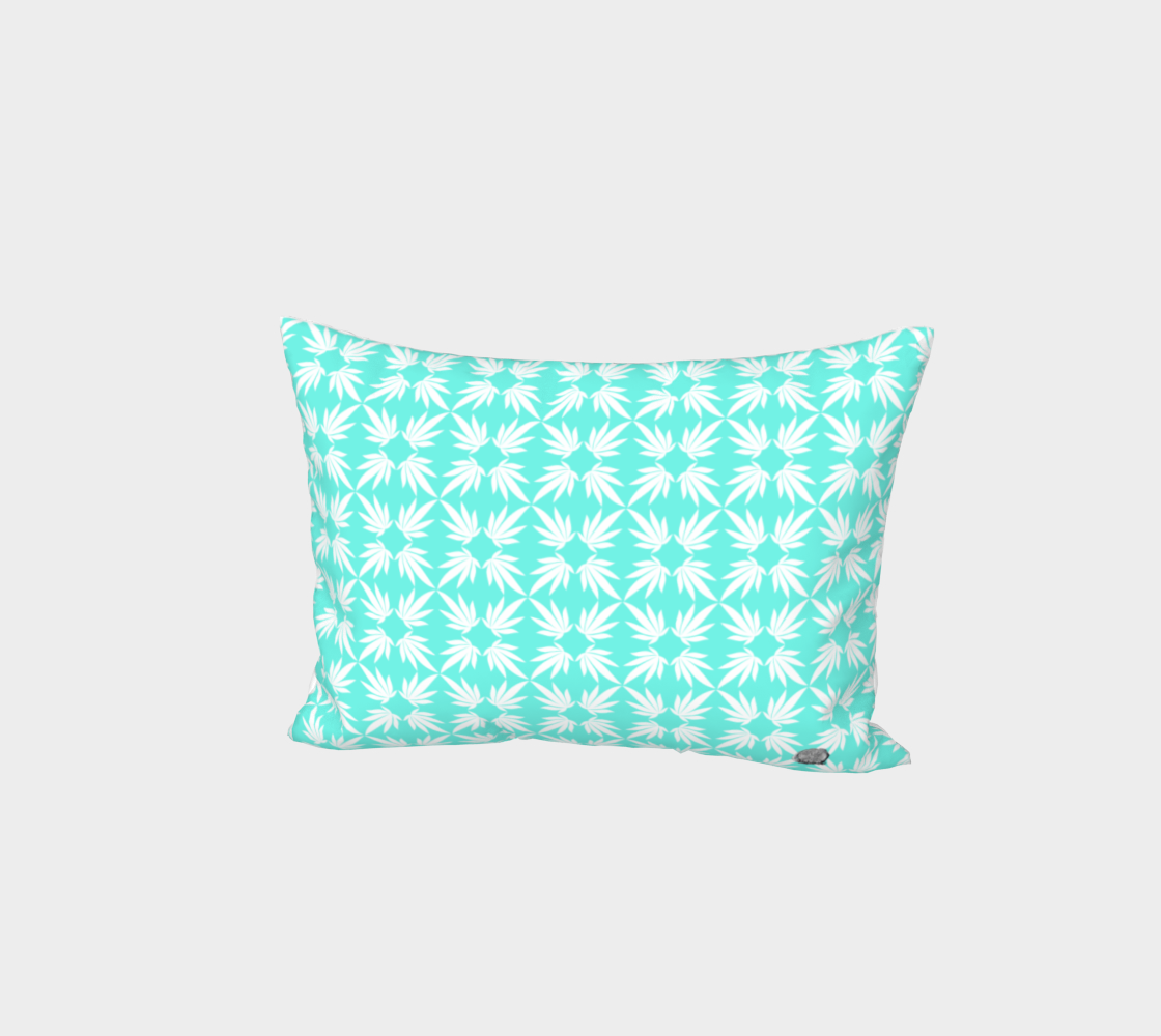 Quatrefoil Pillowcase in Pool Blue